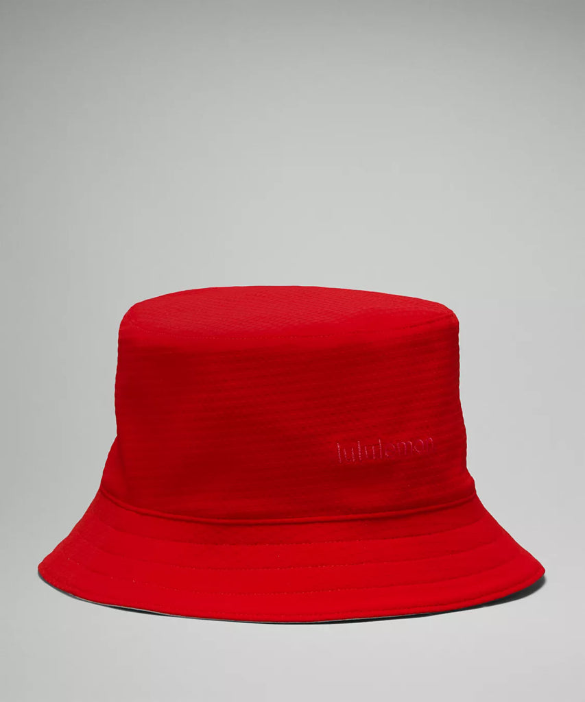 New Lululemon Red/White Reversible Bucket Hat Size S/M. MSP$48