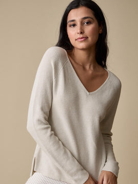 New A.Putnam Cream V-neck Sweater MSP$170