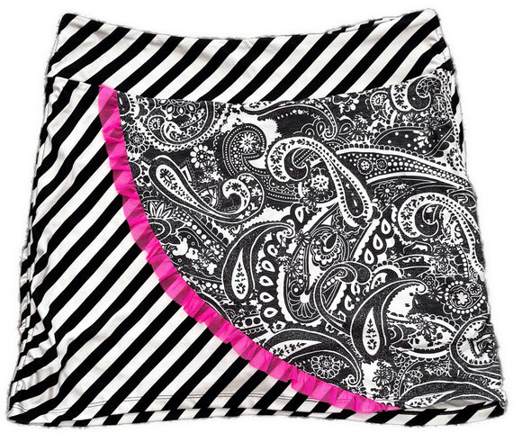 New Swingdish Black & White Striped Paisley 18” Golf Skort Size XL MSP$89