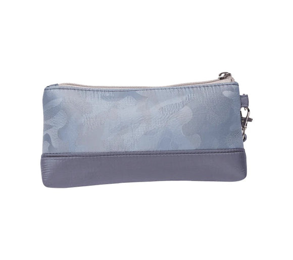 New Glove It Urban Bleu Wristlet MSP$17