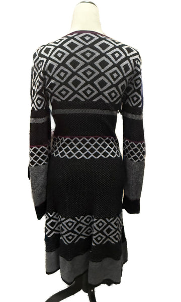 Krimson Klover Black & Gray Geo Scoop-neck Sweater Dress Size M MSP$149 - 0