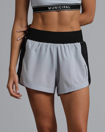 New Women's Municipal Daybreak Active Short Ice Size L MSP$78