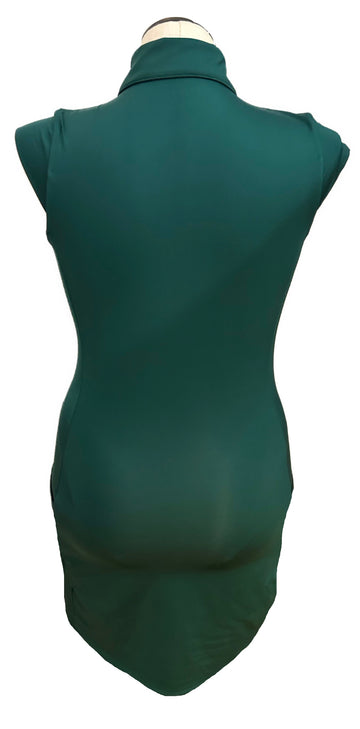 Water Hagen Performance 11 Green Dress Size M - 0