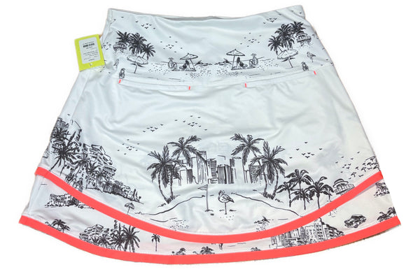 Lucky in Love Women's "C'est La Vie" White Skort Size S